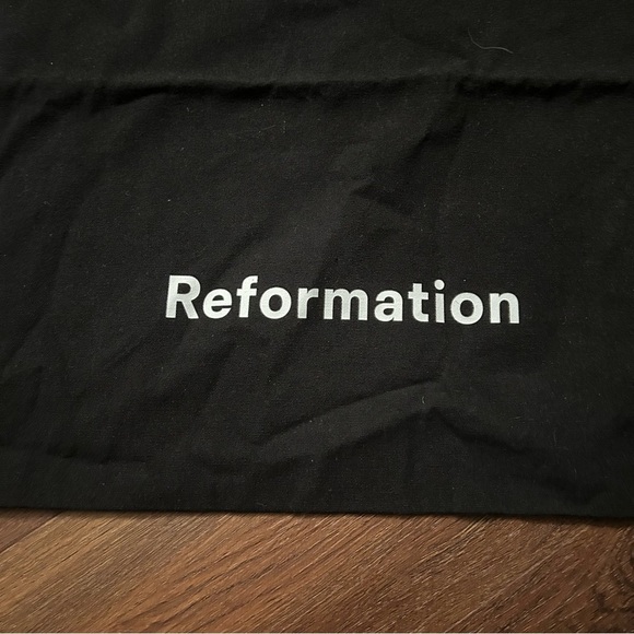 Reformation Black Fabric Tote Bag - Picture 4 of 5